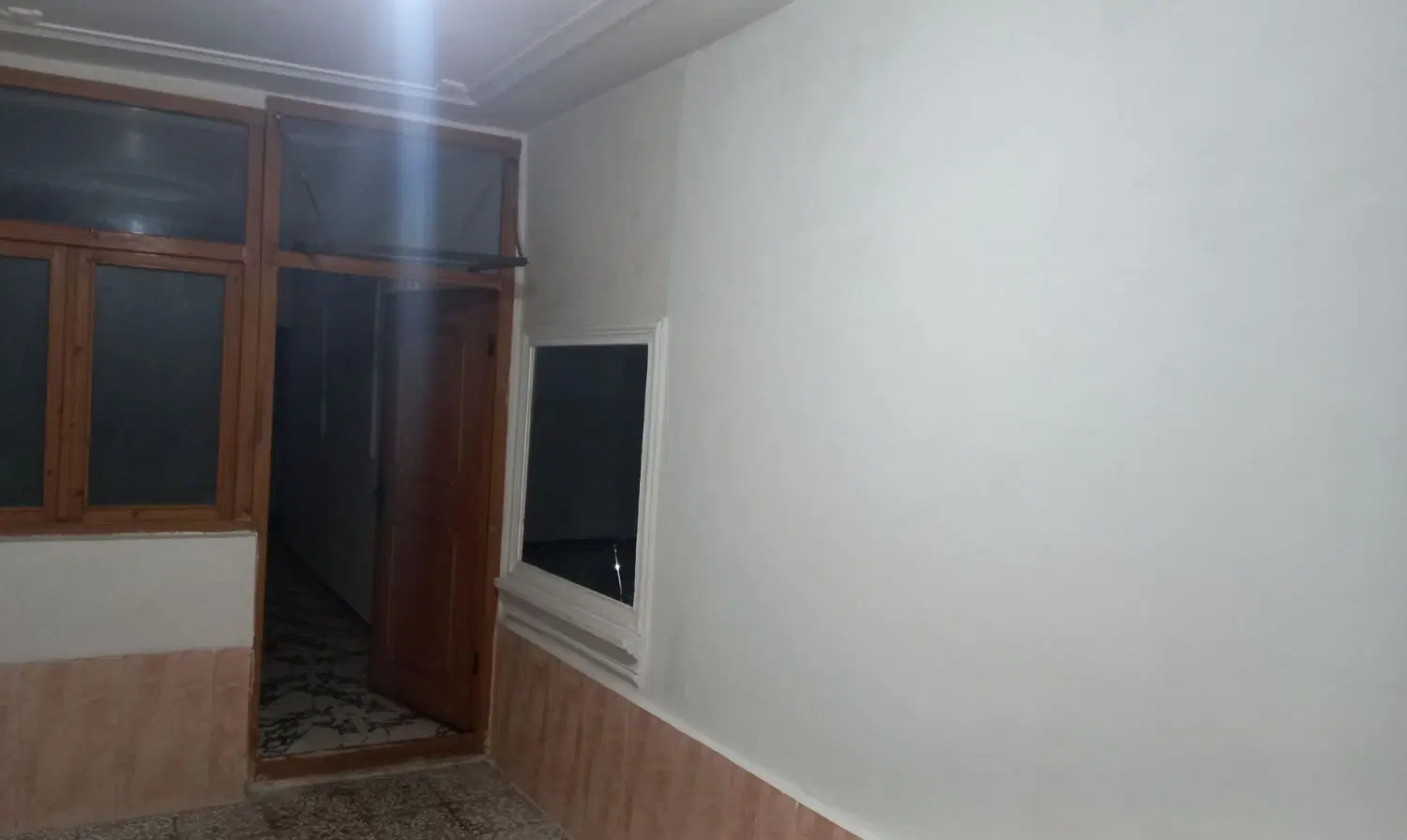 اجاره واحد ۷۰ متری همکف با پارکینگ