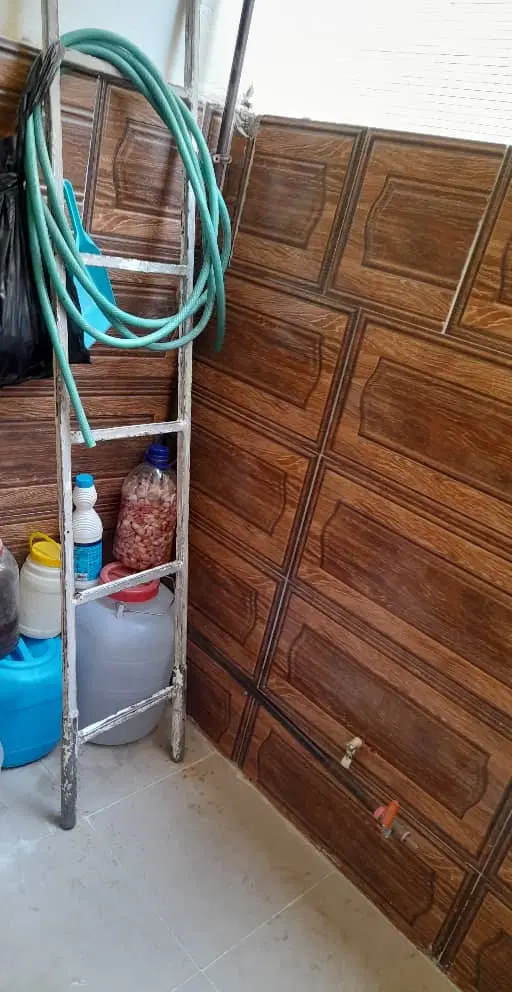 آپارتمان طبقه ۲ ماشین رو