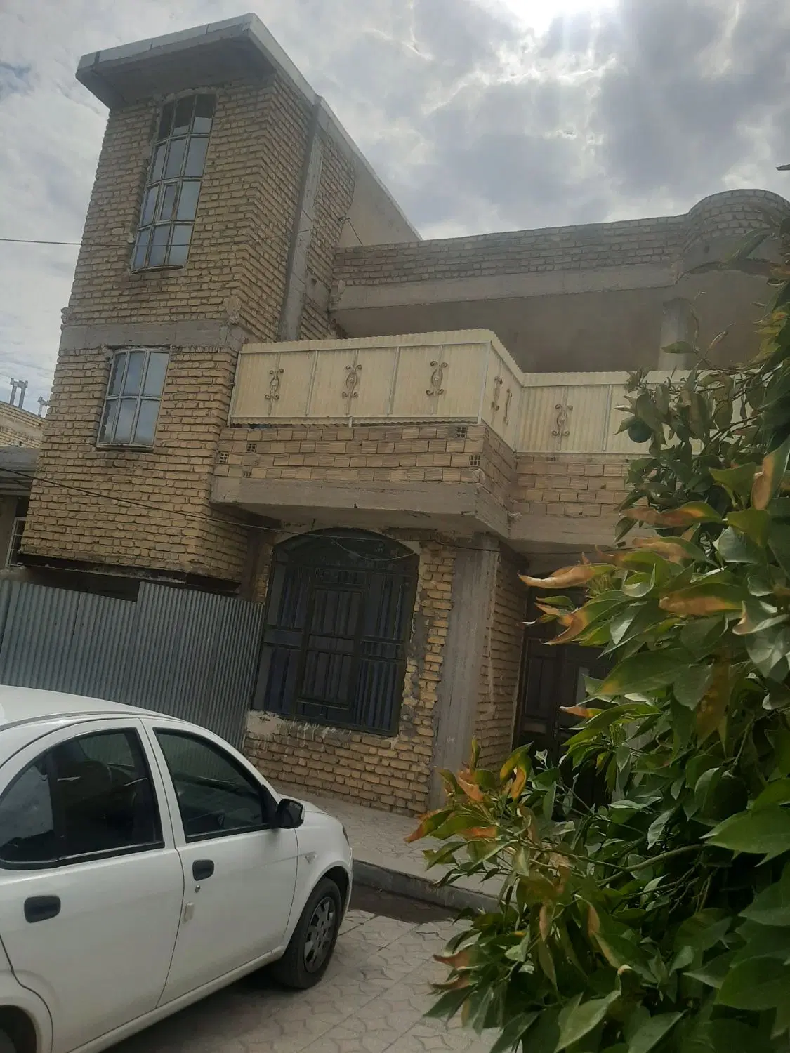 رهن سیصدو پنجاه  با اجاره ماهیانه ۱۸ میلیون تومان