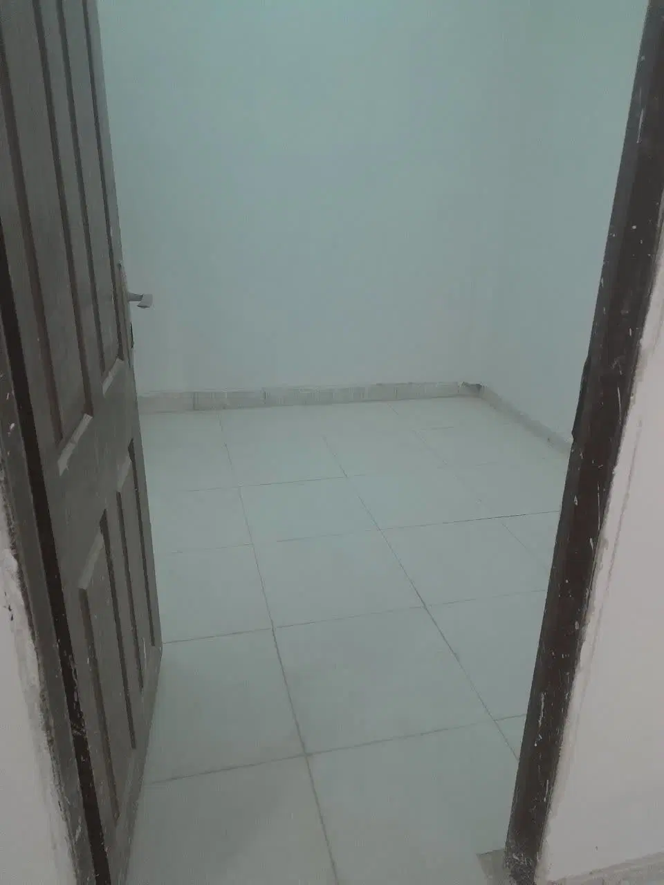 فروش آپارتمان۶۰ متری همکف با پارکینگ  کنترل دار