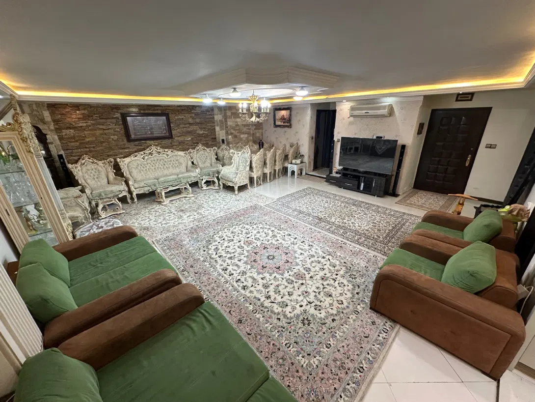 آپارتمان 122 متر(106 متر سندی+ 16 متر رایگان)