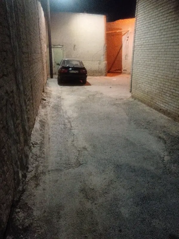زمین 193 متری