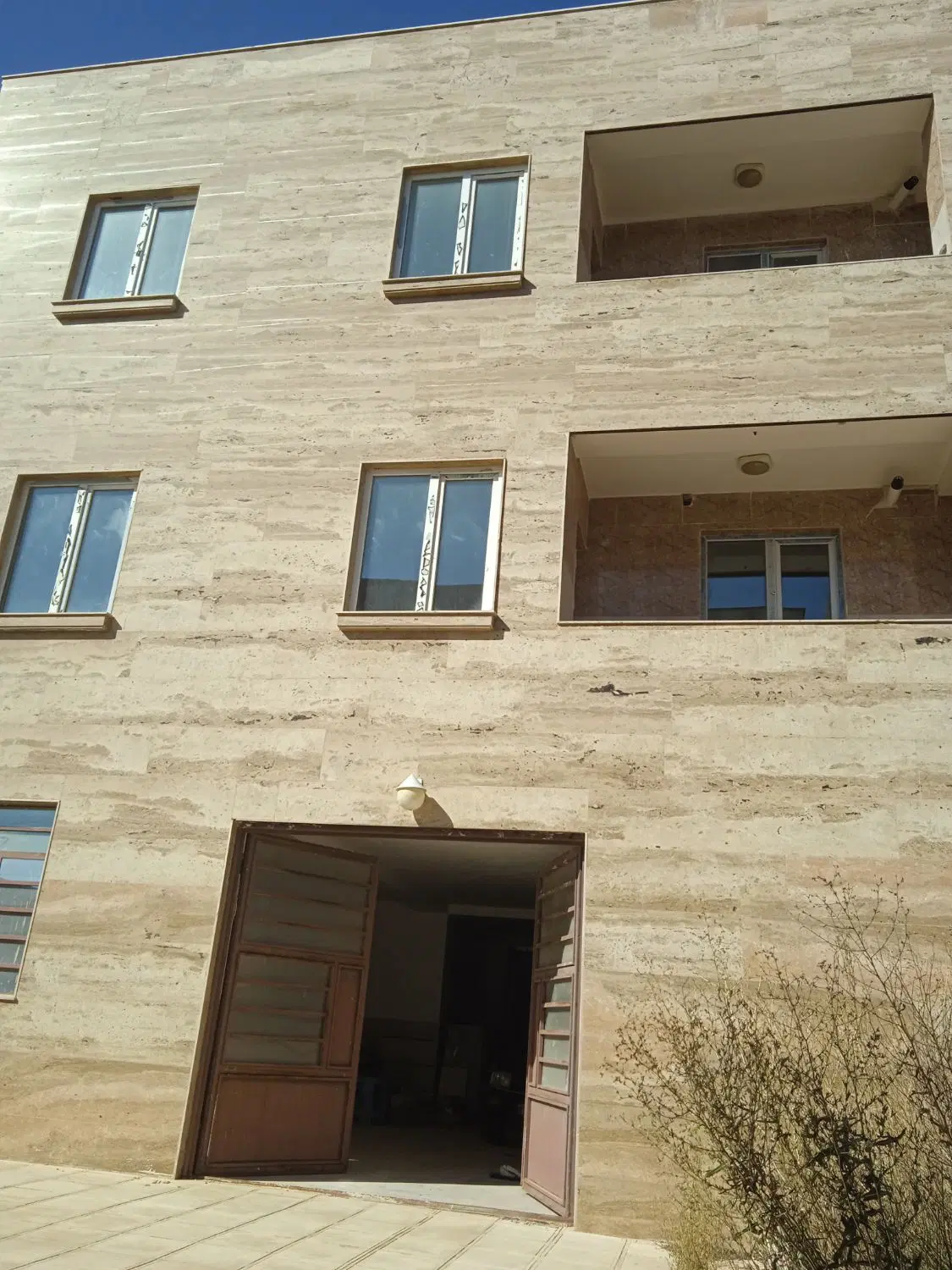 خانه ویلایی دوطبقه فول درنمین