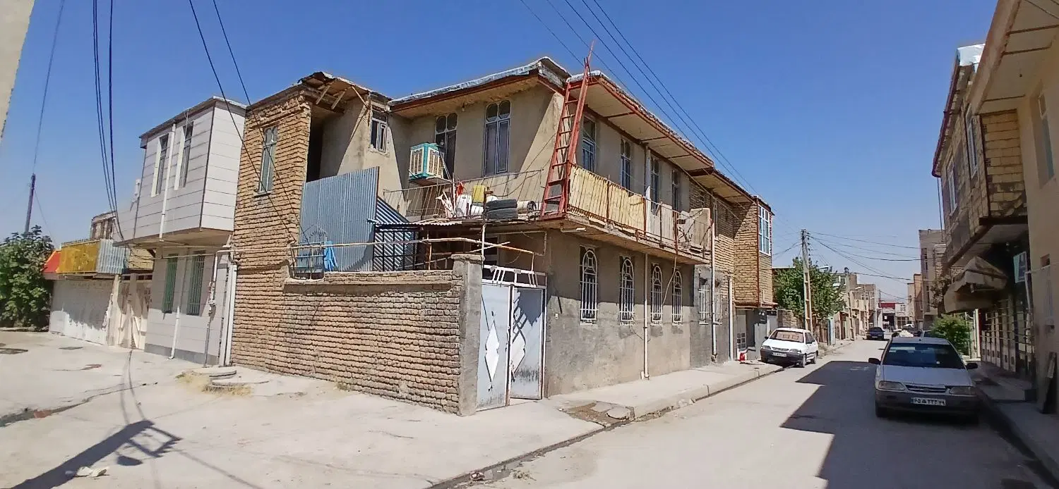 خانه دو طبقه دوبر