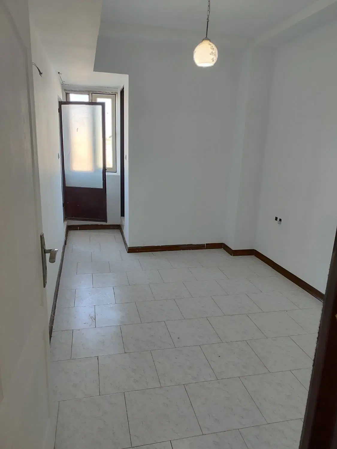 آپارتمان 60متری  ساخت 97