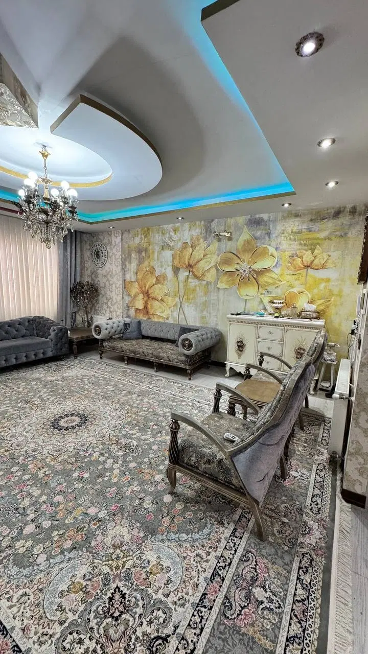 فروش ساختمان سه طبقه صالحیه