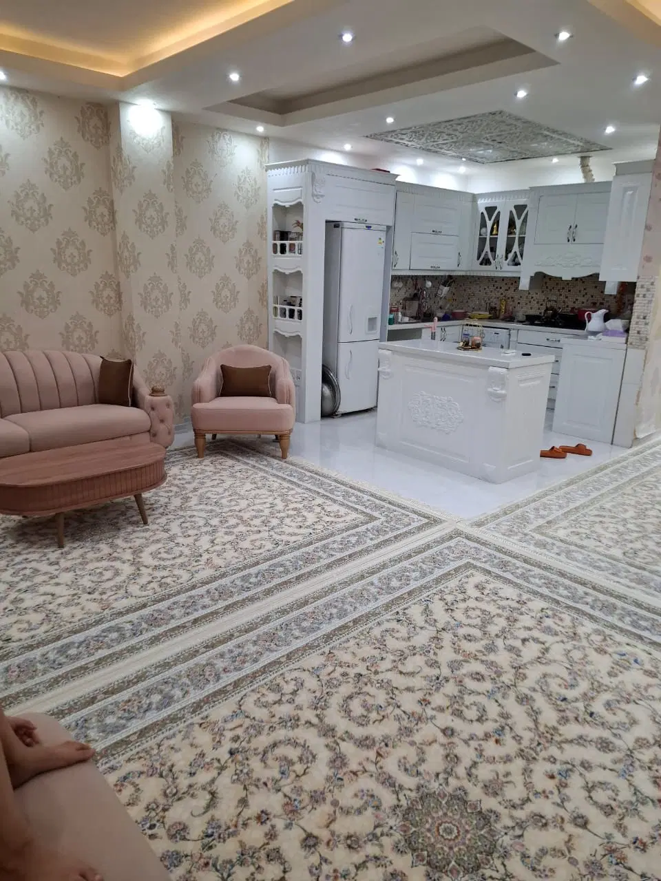 فروش واحد ۱۰۰ متری _ واحد جلو _ موقعیت سعدی