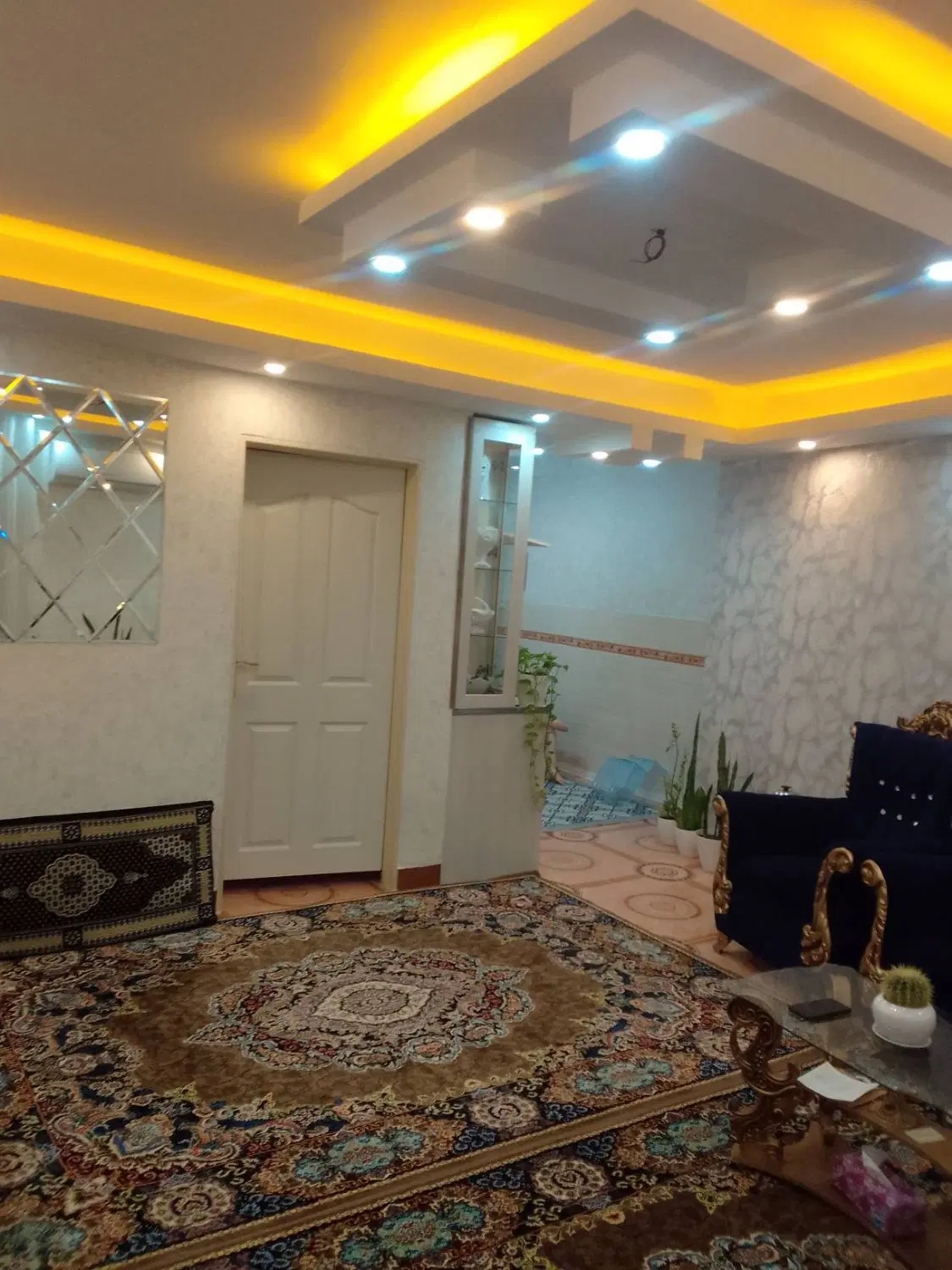 فروش واحد 85متری در فلکه گاز