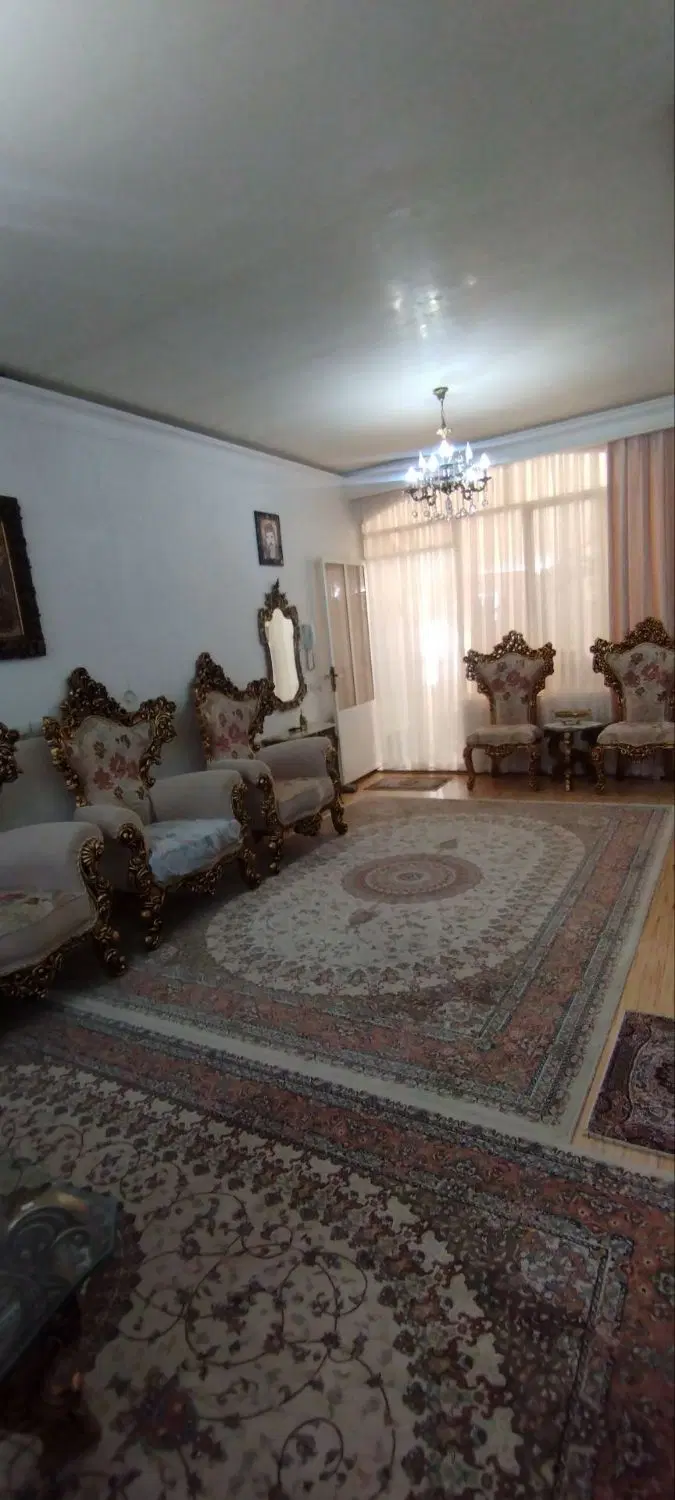 فروش خانه دوطبقه ۶۵متری در ساختمان سنگی