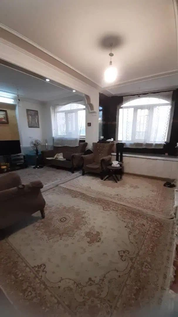 آپارتمان طبقه دوم.خیابان رازی2
