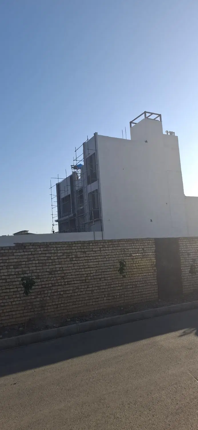 زمین سر نبش موقعیت خوب ۱۱۰۶ متر