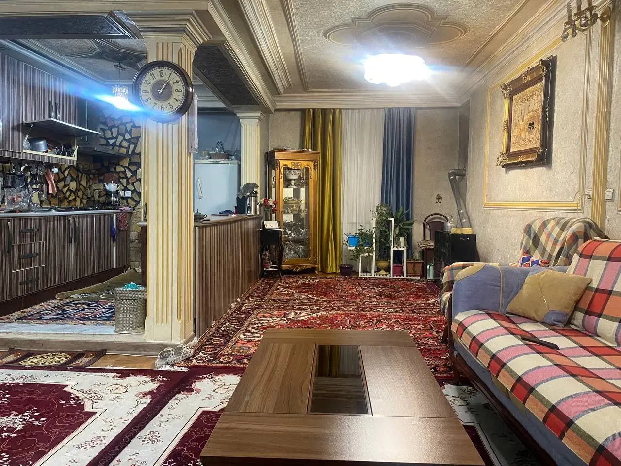 اپارتمان ۸۵ متری دو خواب واقع در خیابان کرشته