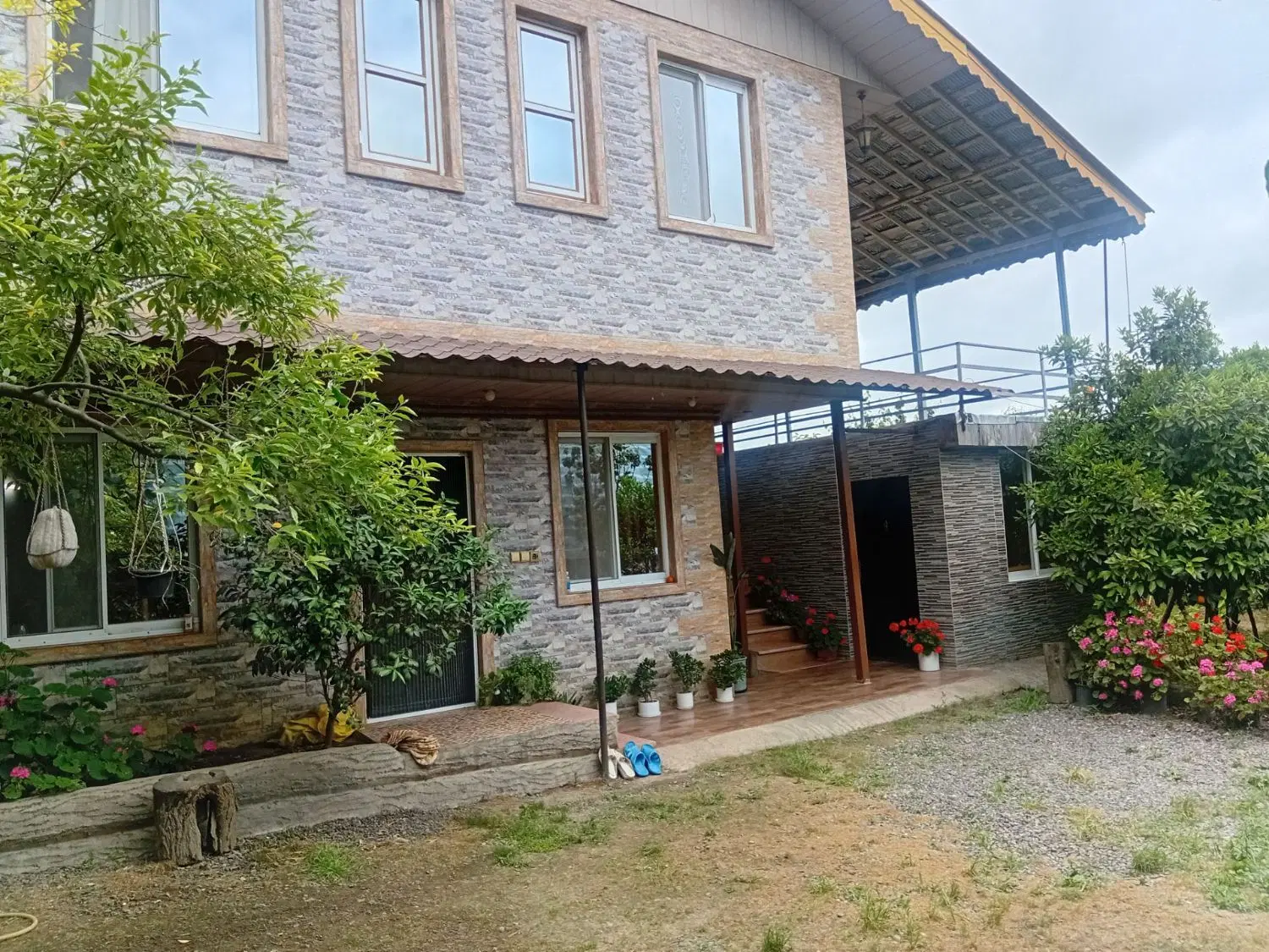 رهن و اجاره ملک ویلای + دامداری صنعتی