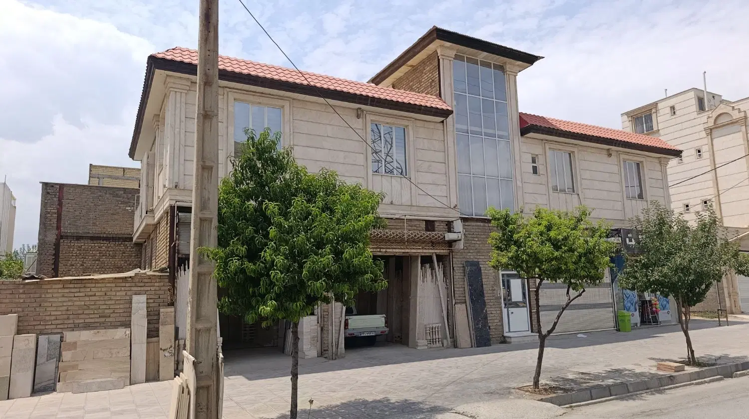 ملک مسکونی تجاری