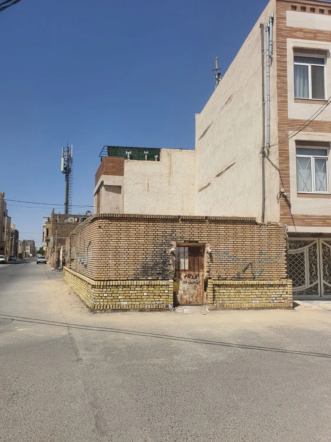 ملک تجاری مسکونی بلوار خامنه ای