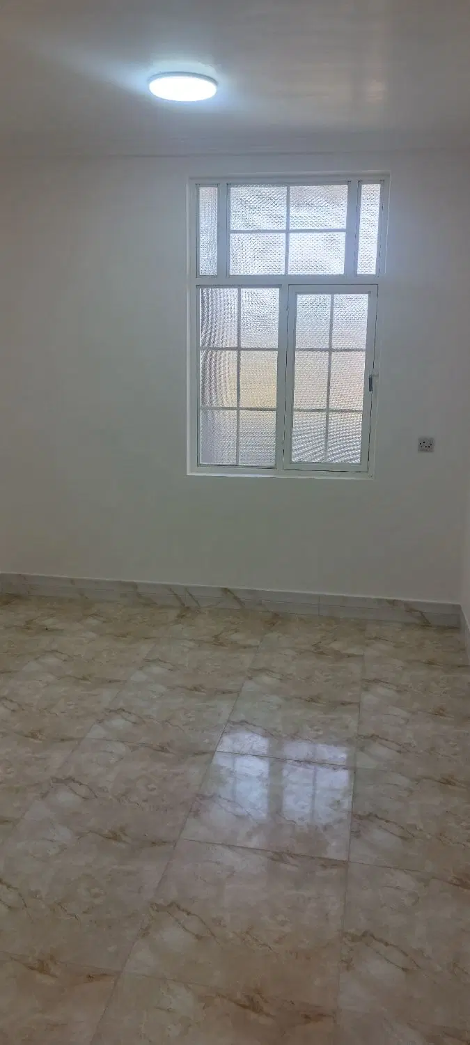 منزل طبقه بالا نوساز اجاره داده می‌شود