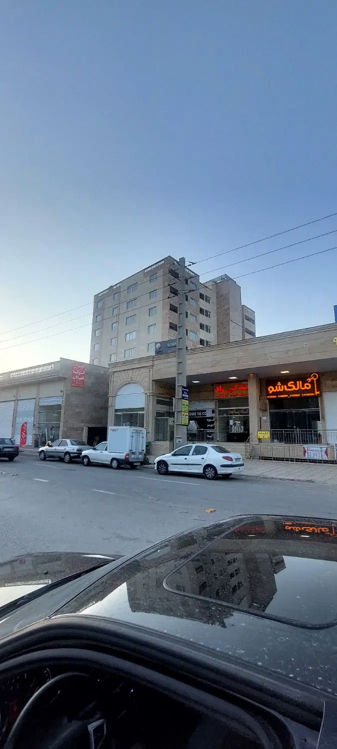 فروش واحد آپارتمان ۱۳۰ متر بر توحیدی صفر خام