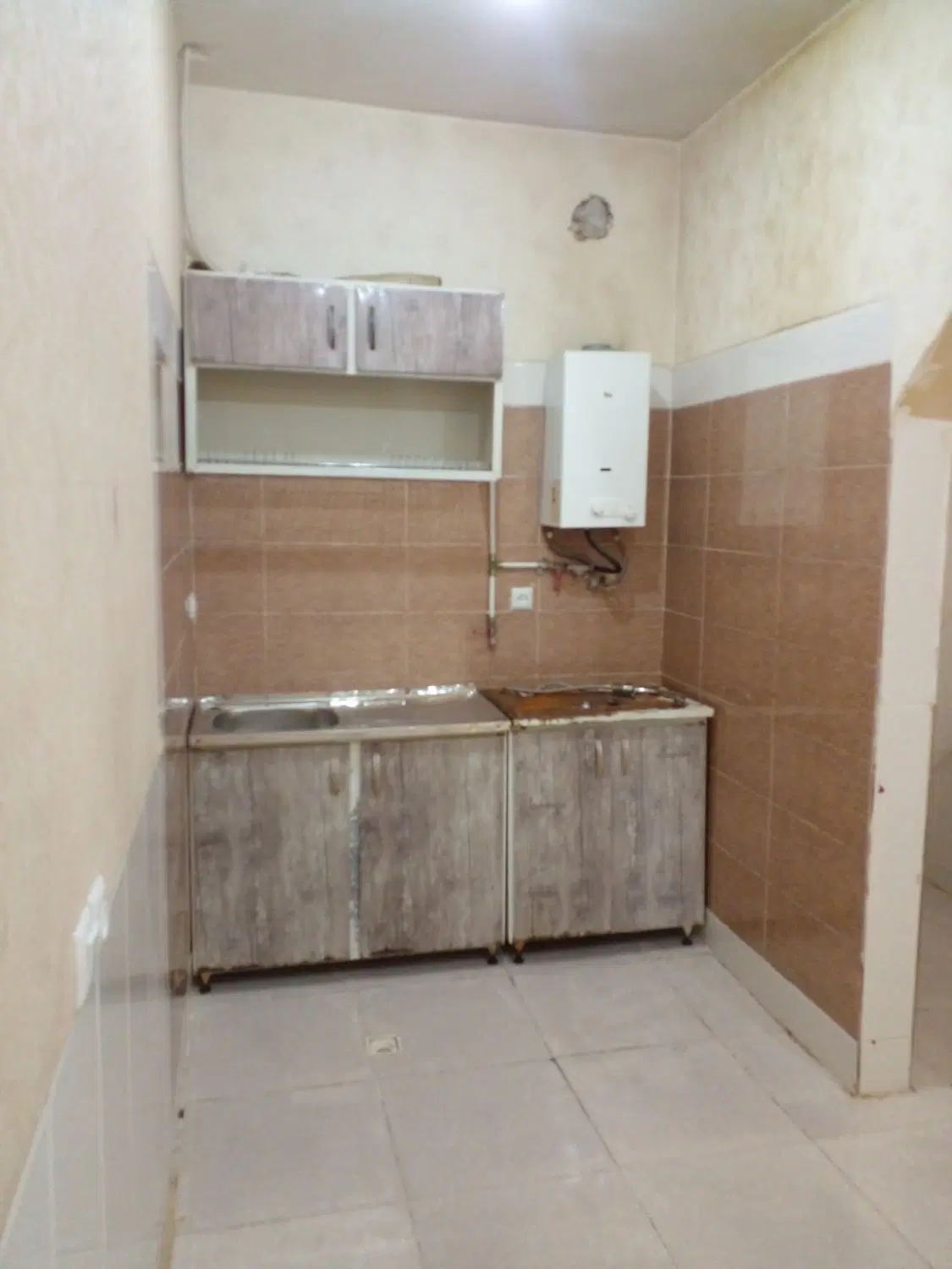 سوله ی اجاره ای 300متر مسقف
