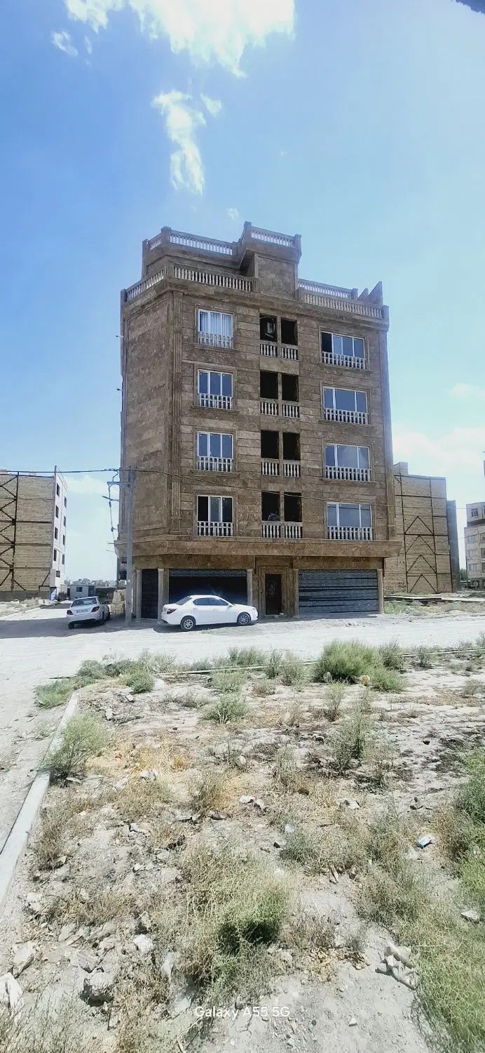 زمین ۱۰۰ متری ۷ متر حاشیه  سند ششدانگ توس ۶۳