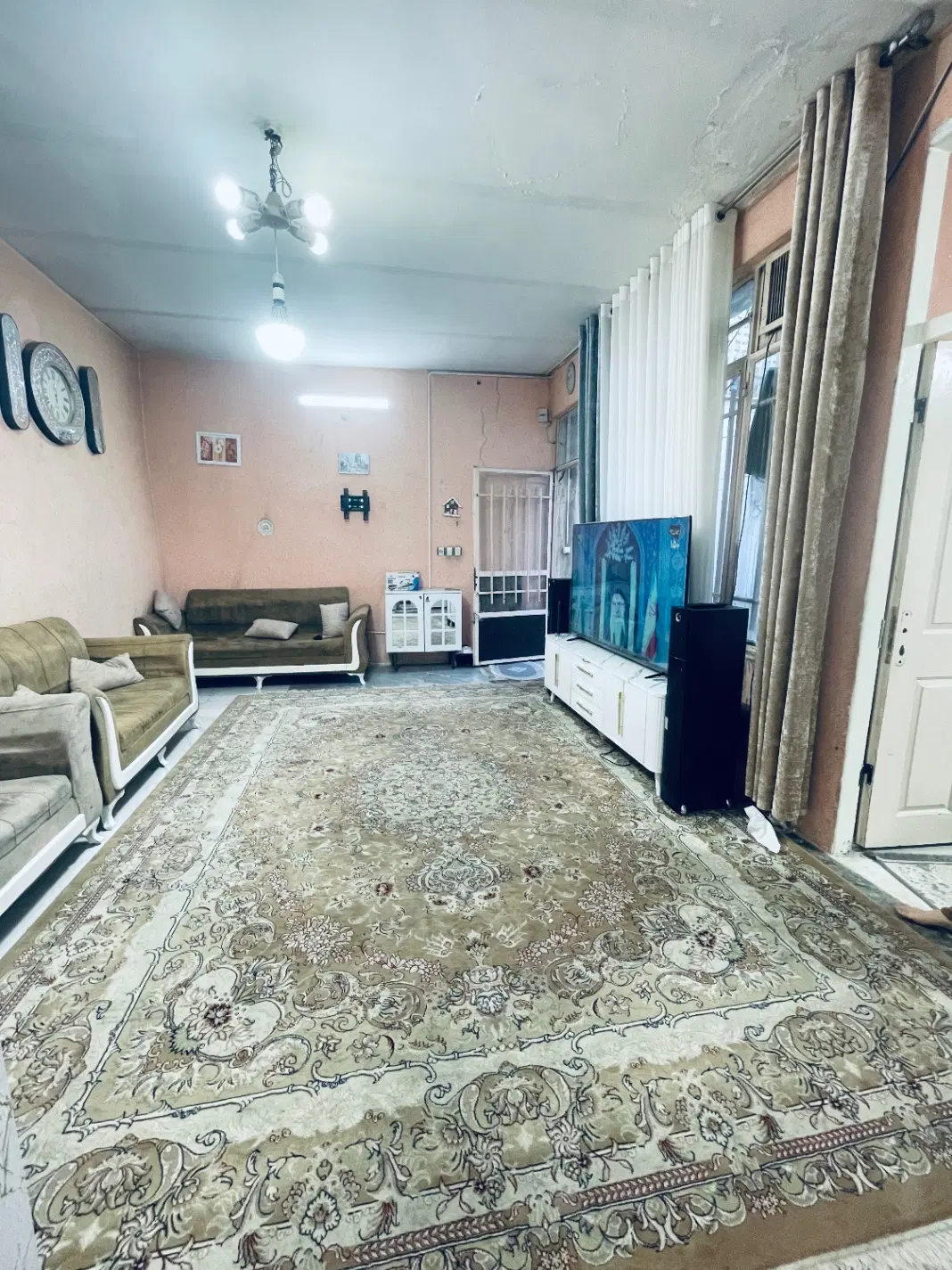 ویلایی سند دار حیاط دارشیک وتمیز سرتاسر نور