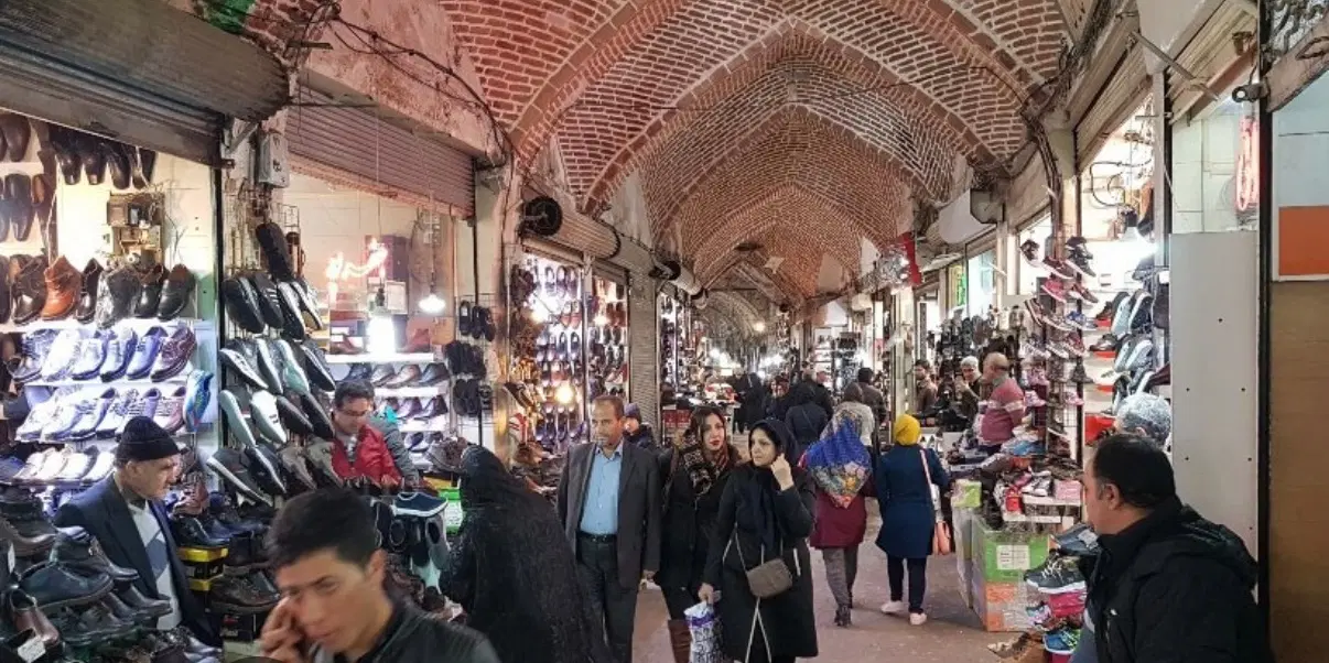 راسته بازار ۵۳ متر سرقفلی (بازار سرپوشیده)
