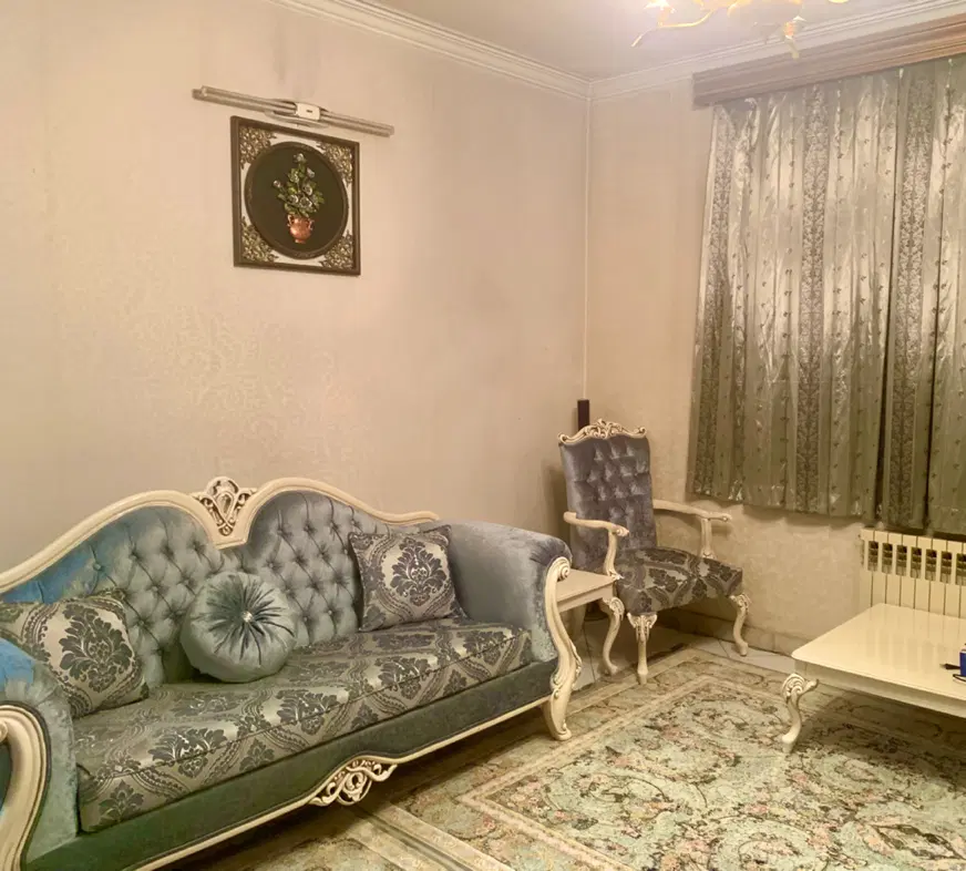 چهار طبقه سه واحد با پارکینگ  یکجا اداری مسکونی