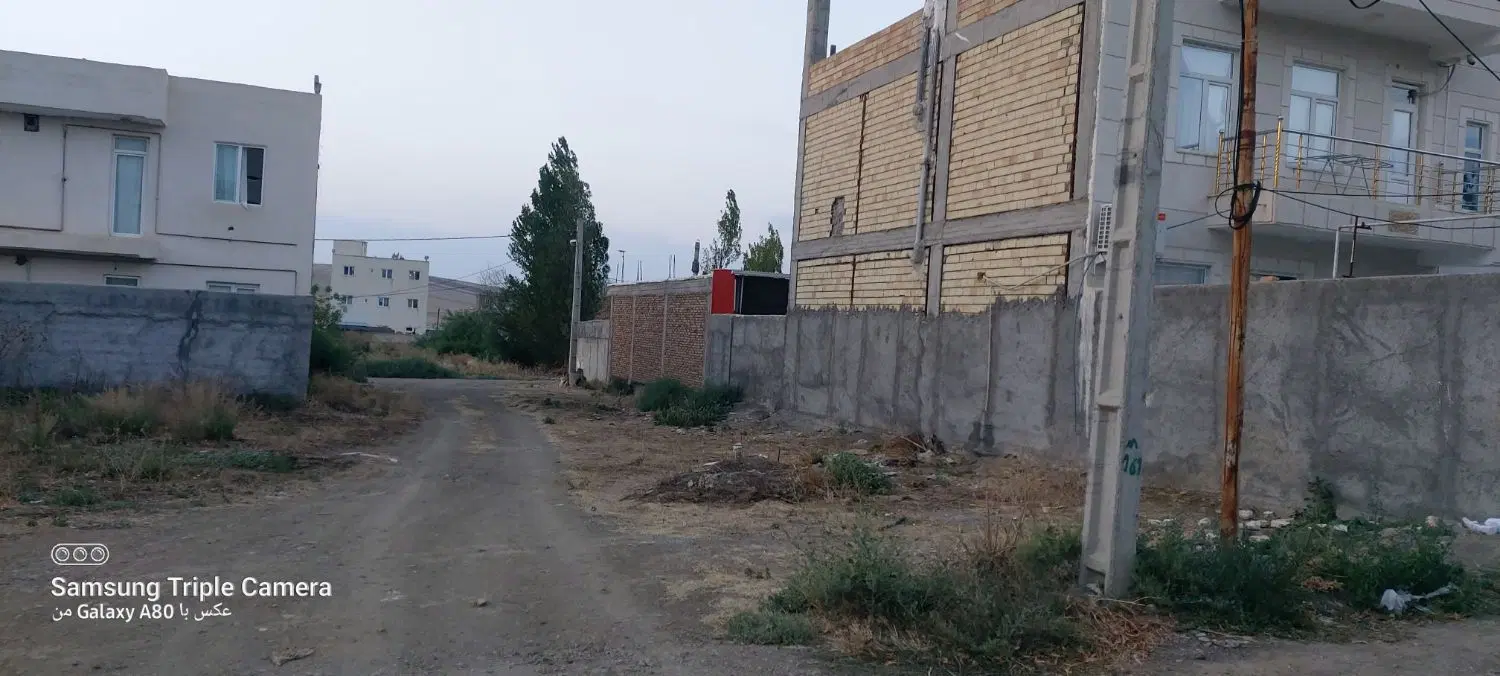 زمین مسکونی
