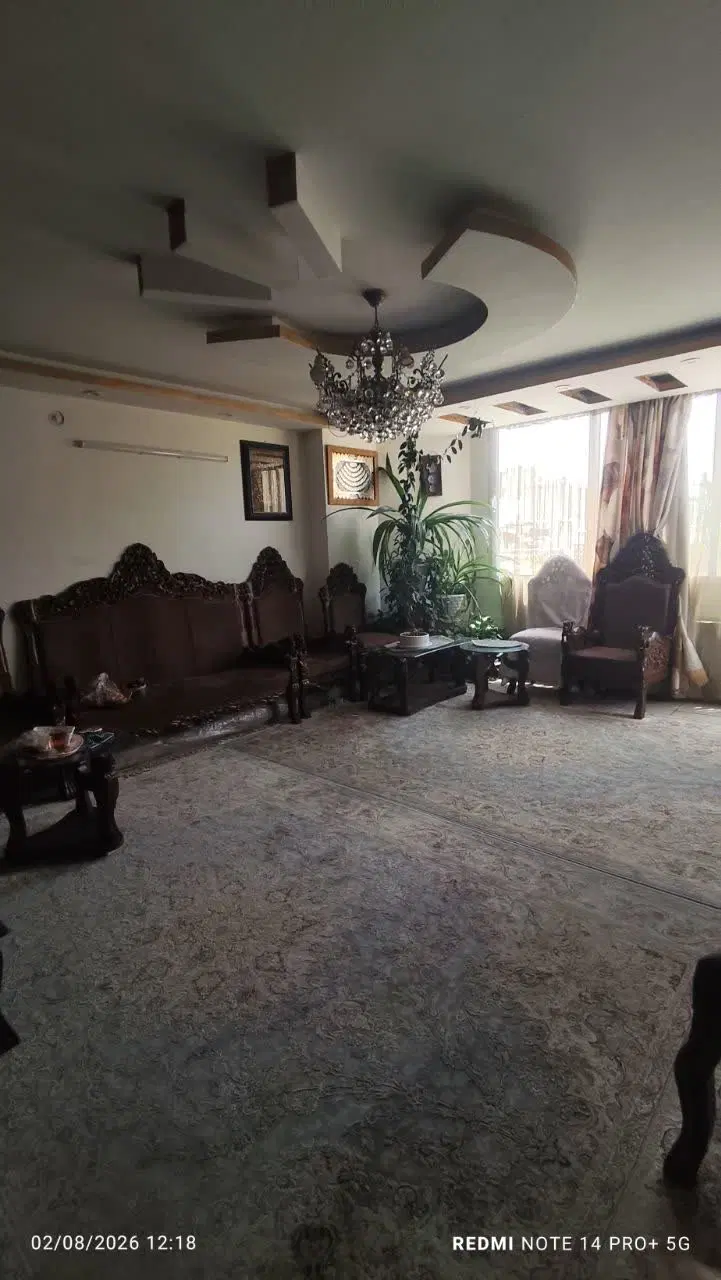 ساختمان مسکونی