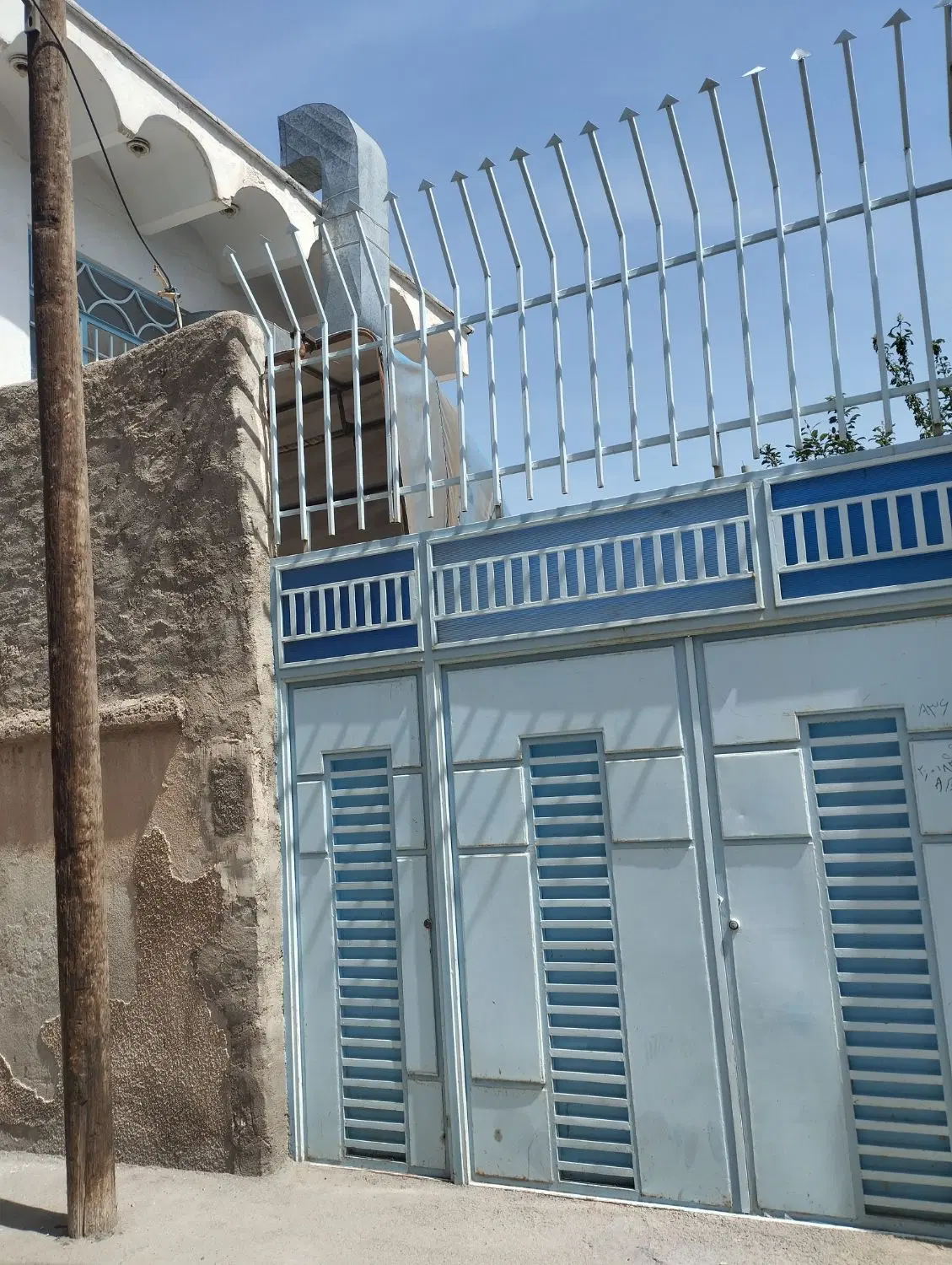 منزل مسکونی کلنگی فردوسی جنوبی نزدیک حاشیه