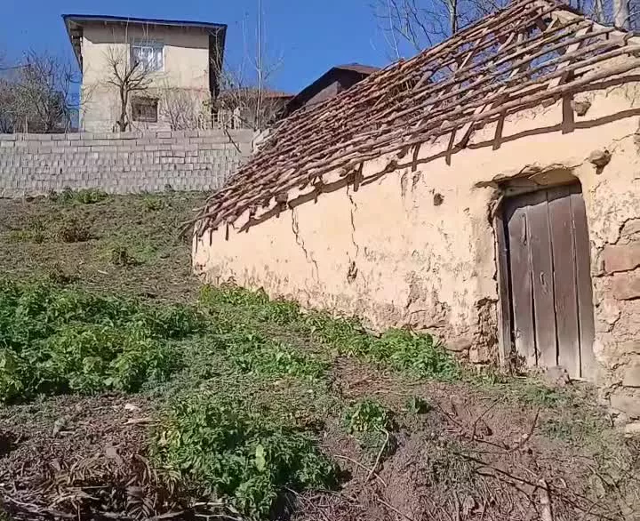 زمین مسکونی با مجوز ساخت و پروانه