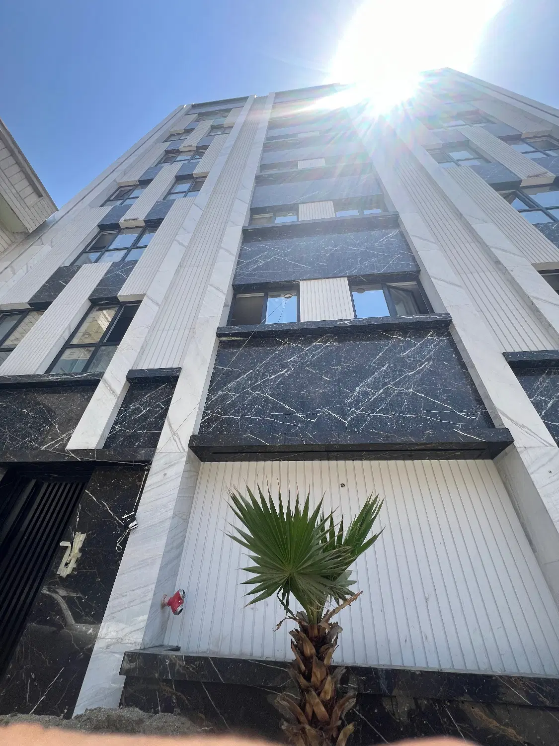 آپارتمان نوساز ۱۱۰ متر عبدل آباد