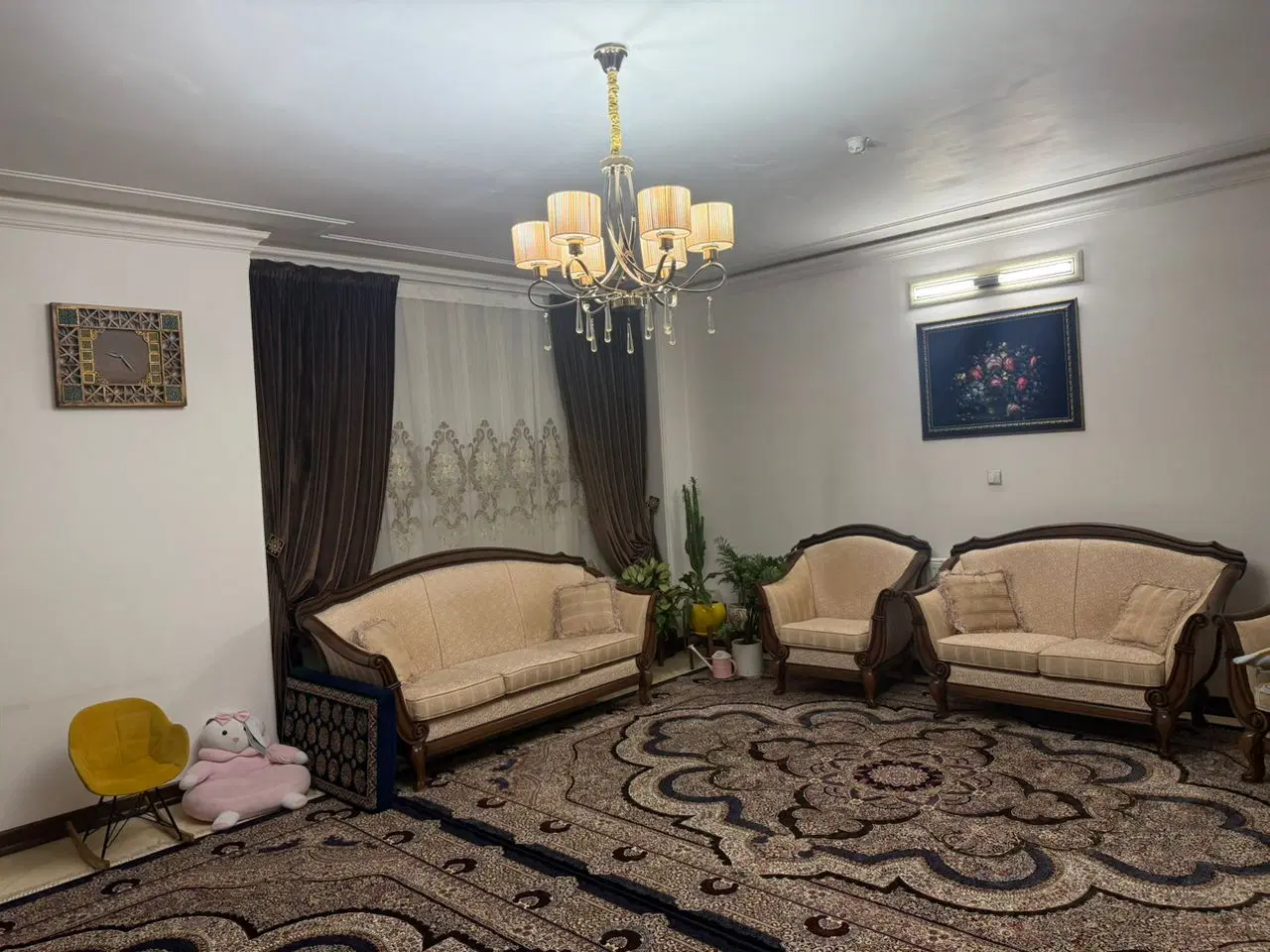 آپارتمان شقایق جوادالائمه