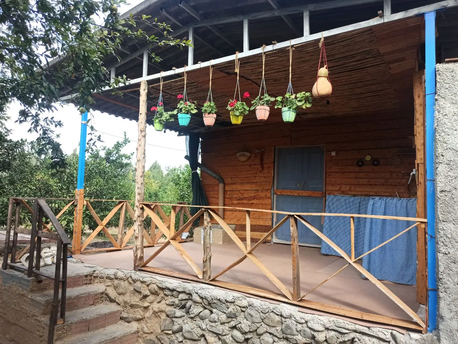 خانه باغ با ویوی جنگل
