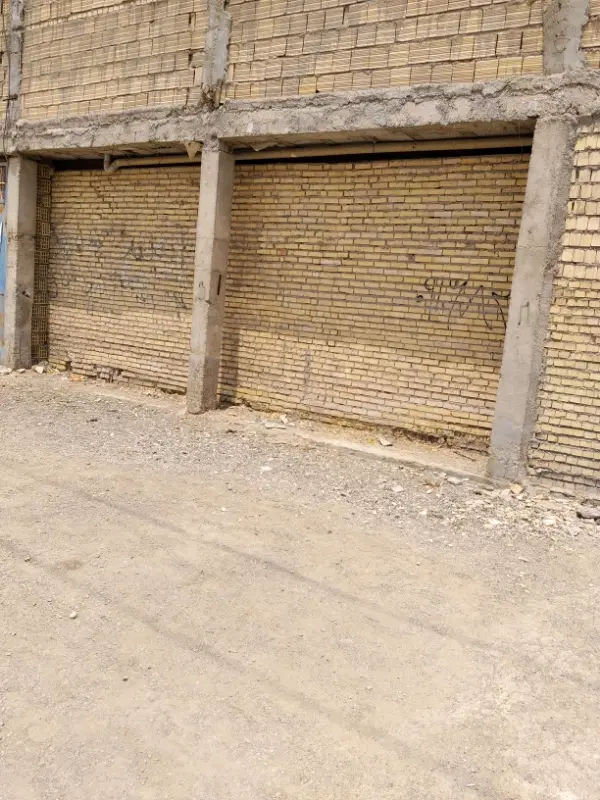 دو باب مغازه مساحت 24متر و 30متر