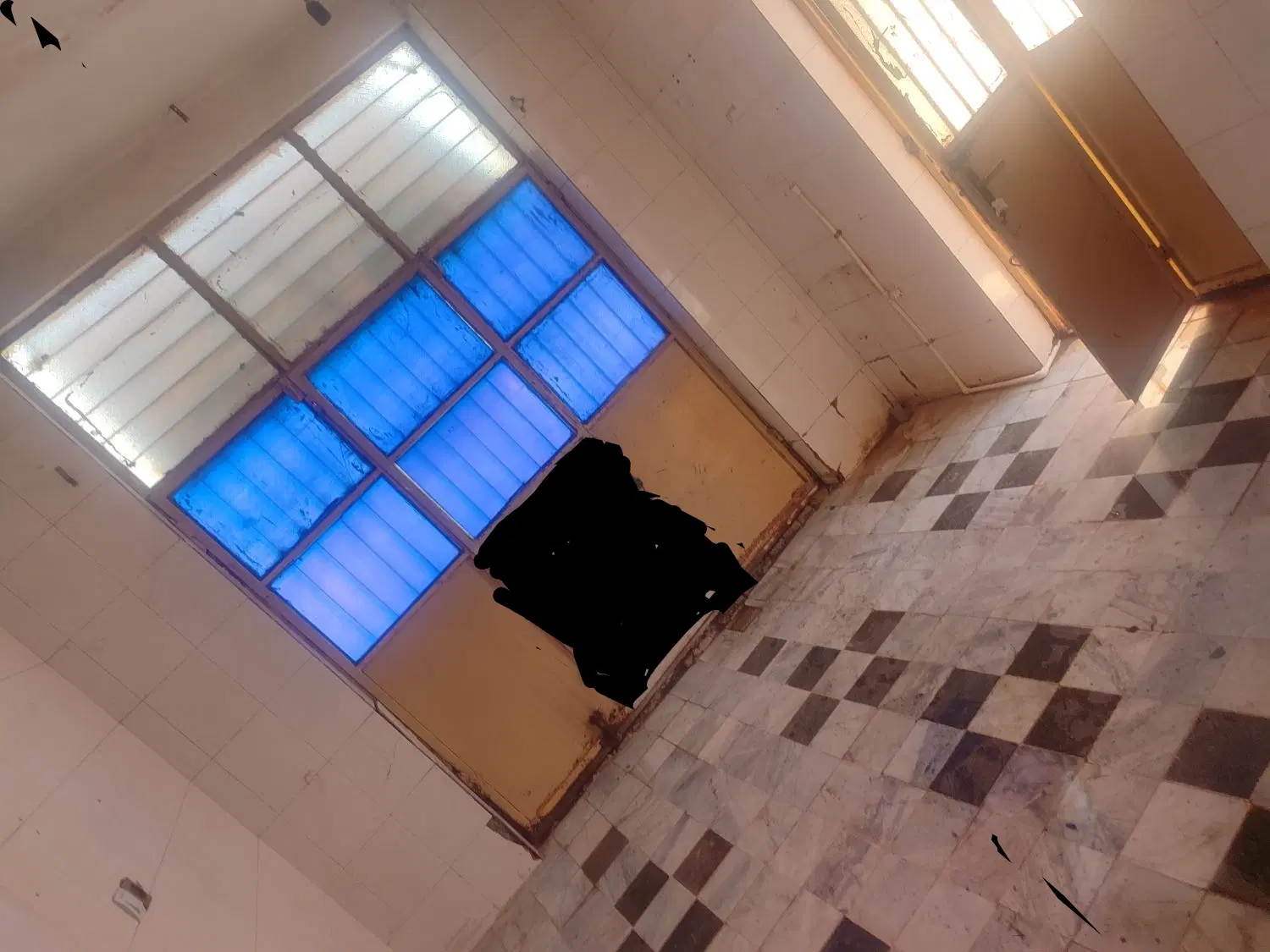 اجاره مغازه لب خیابان رسالت
