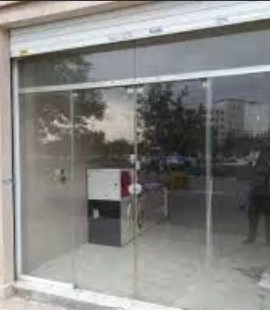 ۲۴ متر تجاری بیمارستان