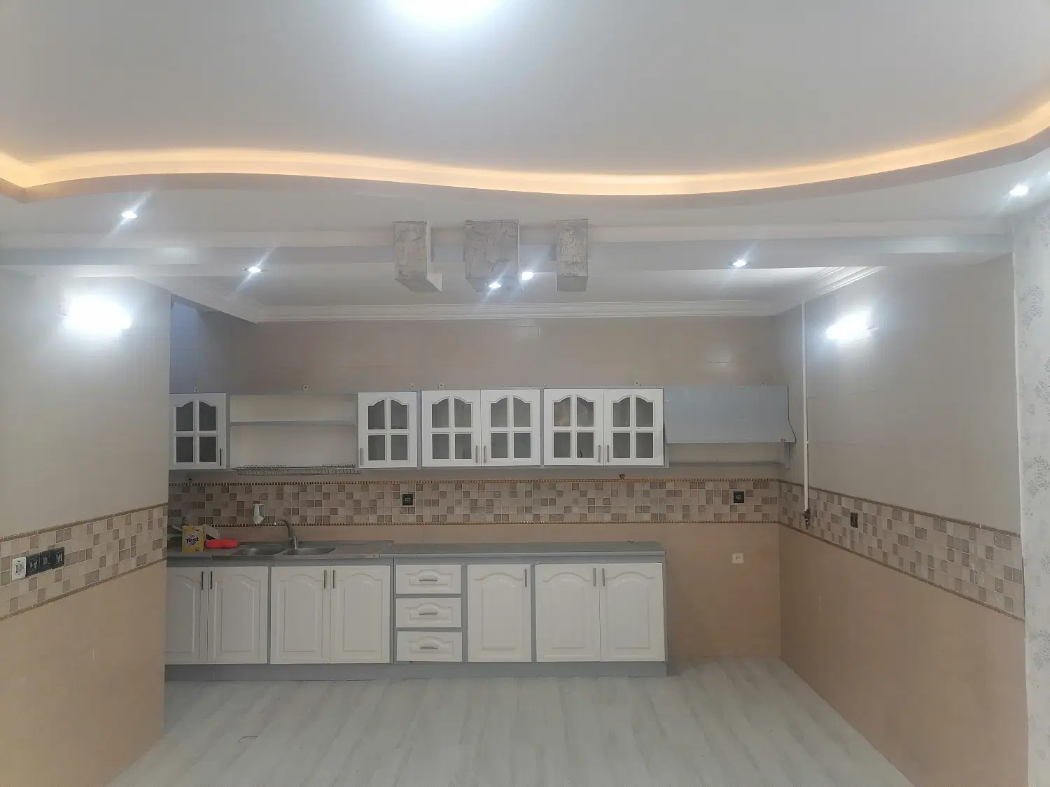 خانه در به حیاط دو خواب