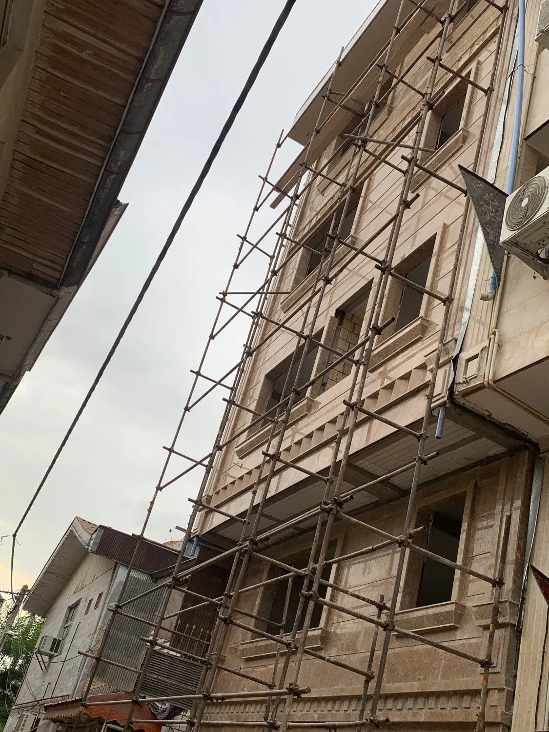 آپارتمان 140متری فلکه گاز