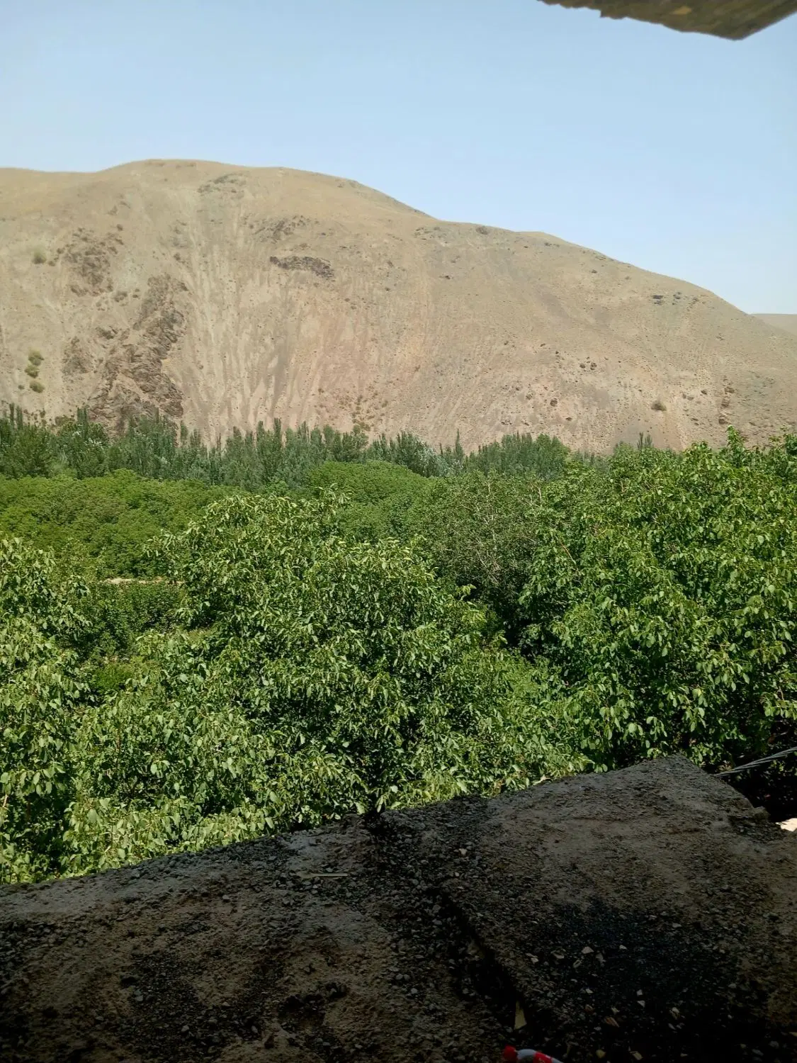 ویلا کنار رودخانه
