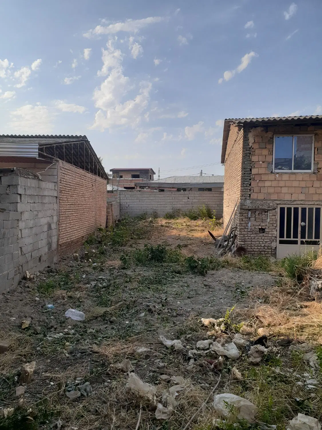حدود ۲۰۰ متر زمین مسکونی نودیجه