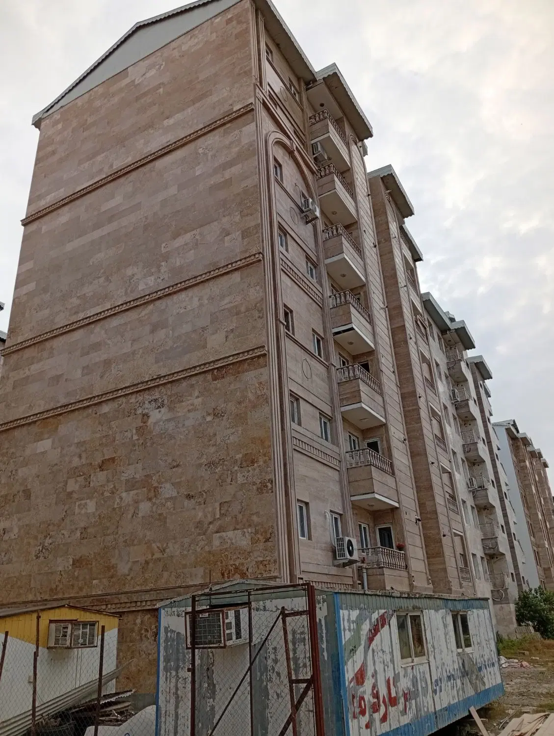 واحد ۶۵ متری تک خواب