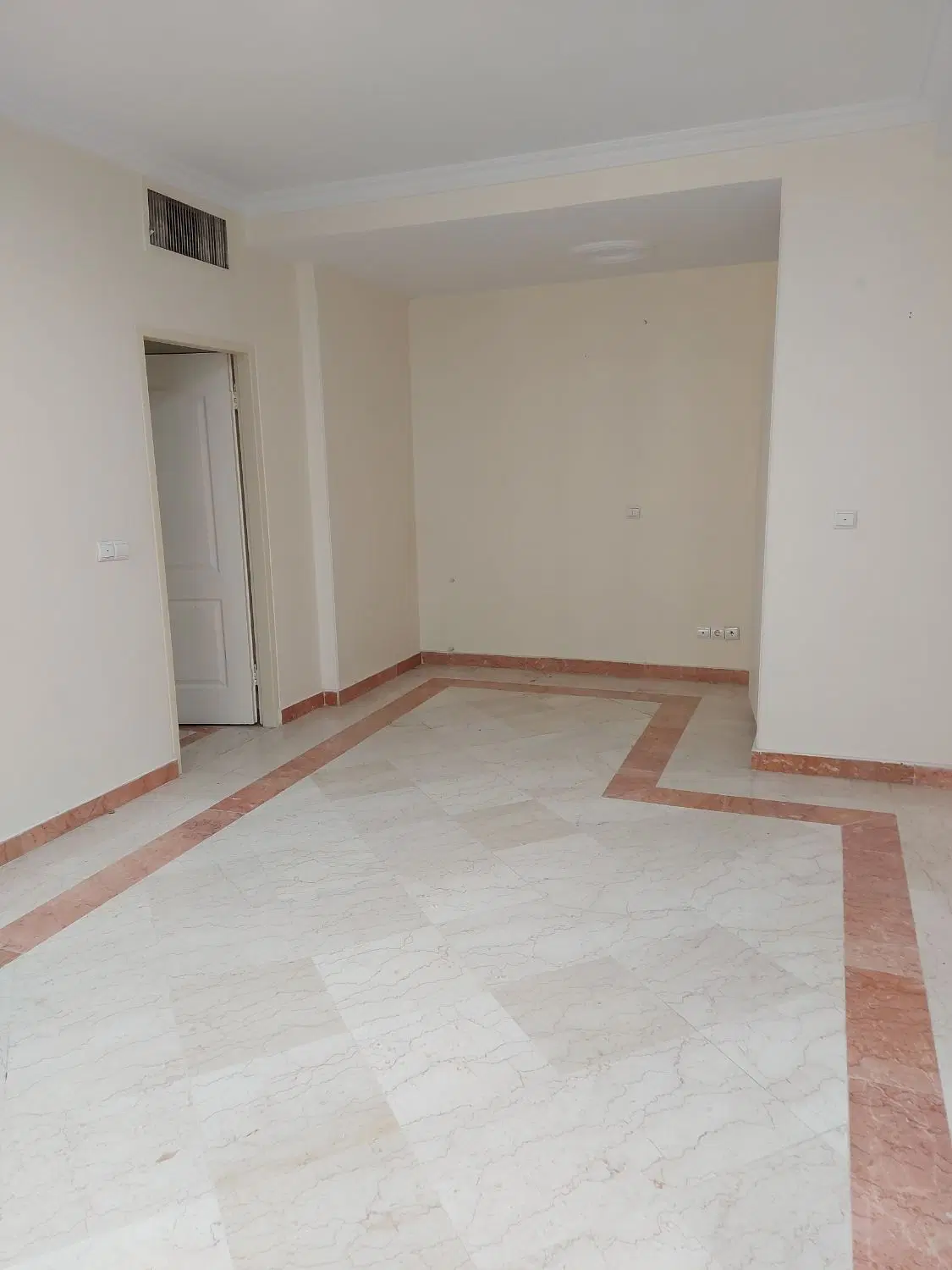 آپارتمان ۶۰ متری تک خواب نزدیک دریاچه شهرک راه آهن