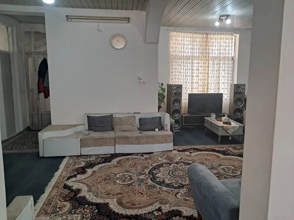رهن و اجاره ویلا ۲۷۴ متری