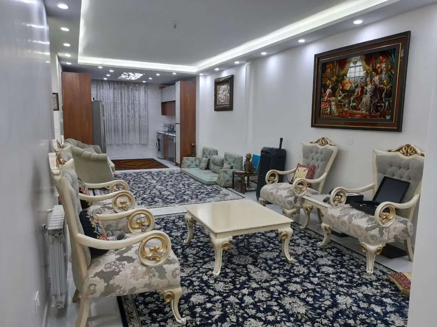 ۶۵ متر۲خواب با پارکینگ غرق نور