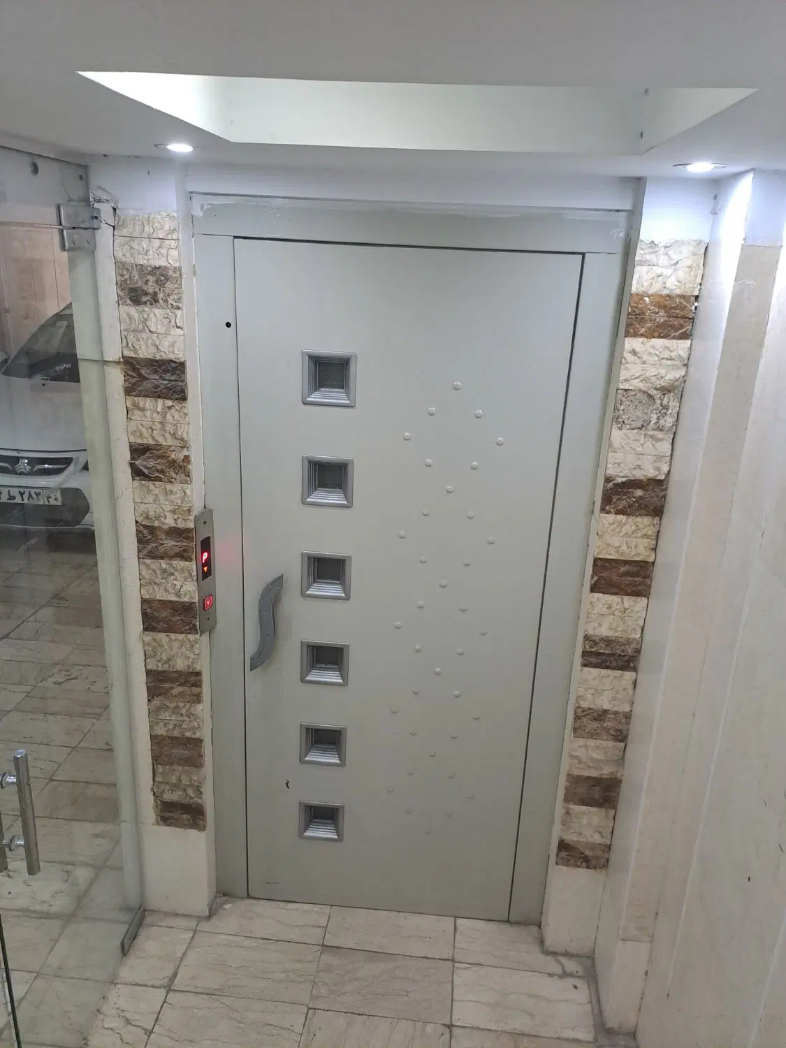 آپارتمان ۶۲متری دو خواب تمیز