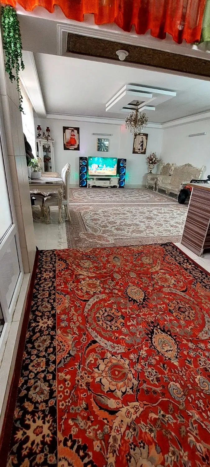 ۱۱۲متری پونک