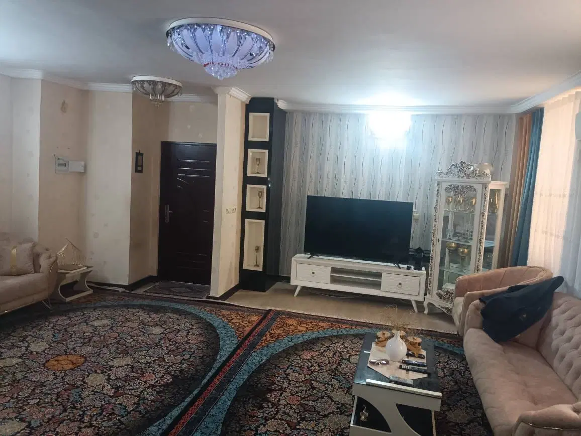 رهن آپارتمان 78متری دو خواب یادگار امام