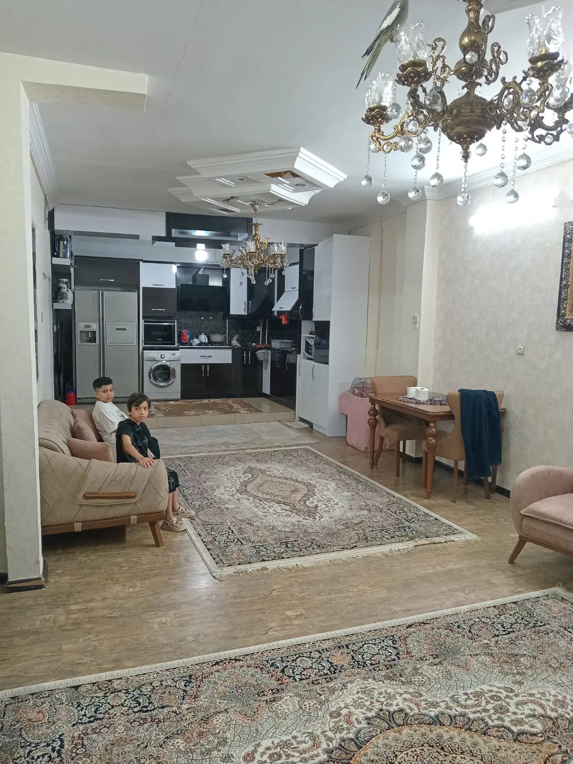 اپارتمان ۸۵ متری دو خواب