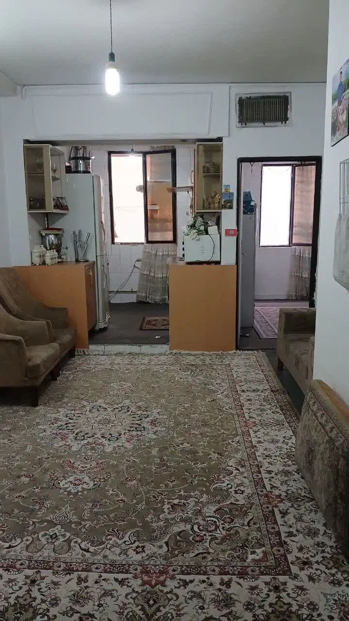 آپارتمان تمیز در مجتمع یاس زرافشان