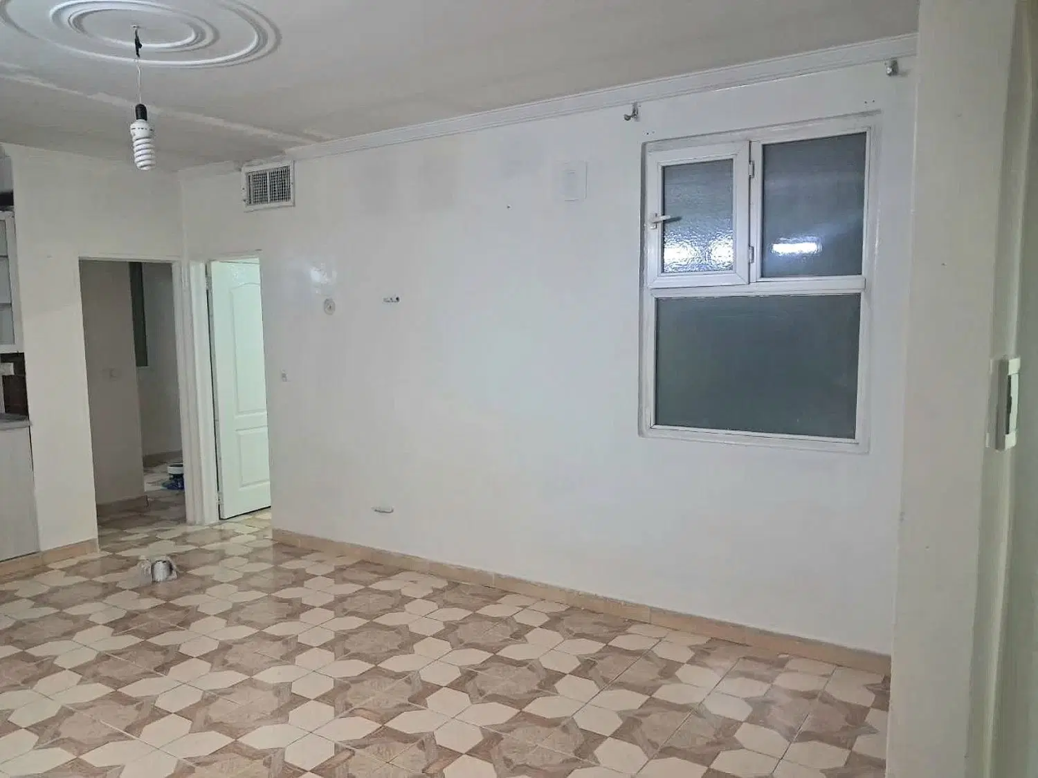 اپارتمان کیانشهر_بشیر سلیمی دوم_۲ خواب ۶۲متر
